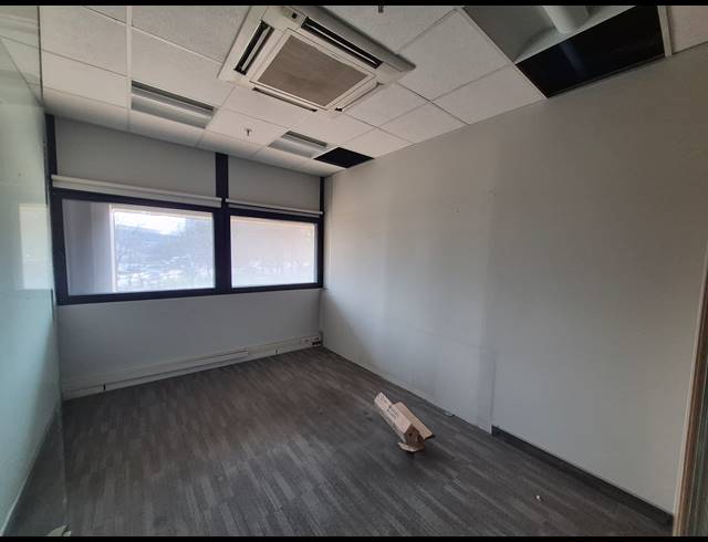 661M² OFFICE TO LET IN SANDTON CENTRAL